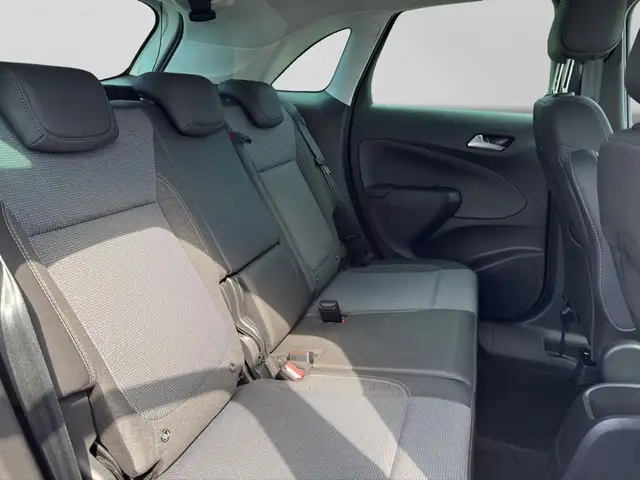 Opel Crossland view 15