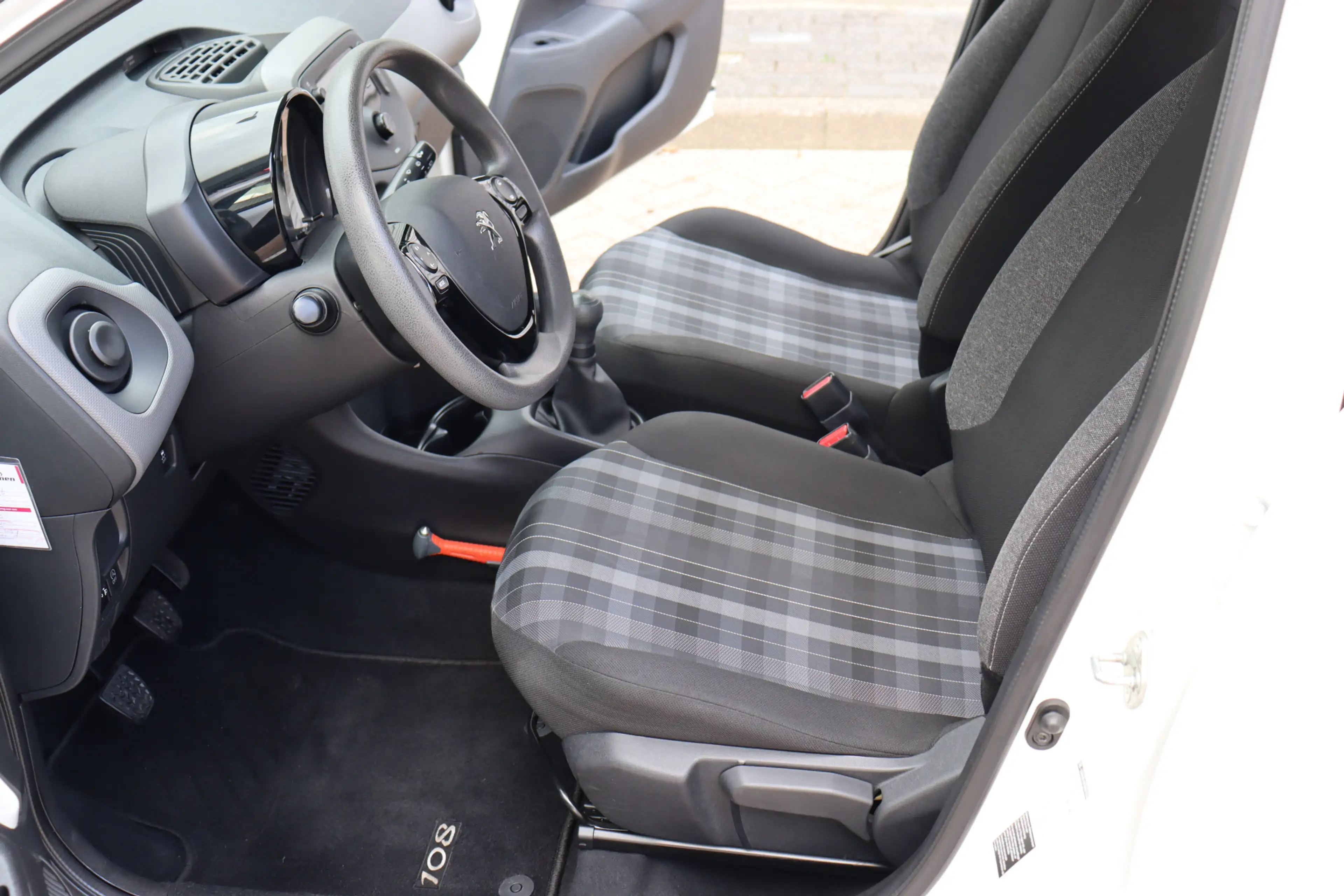Peugeot 108 1.0 e-VTi Active O.a: Airco, Bluetooth, Phone, Rij — photo 8