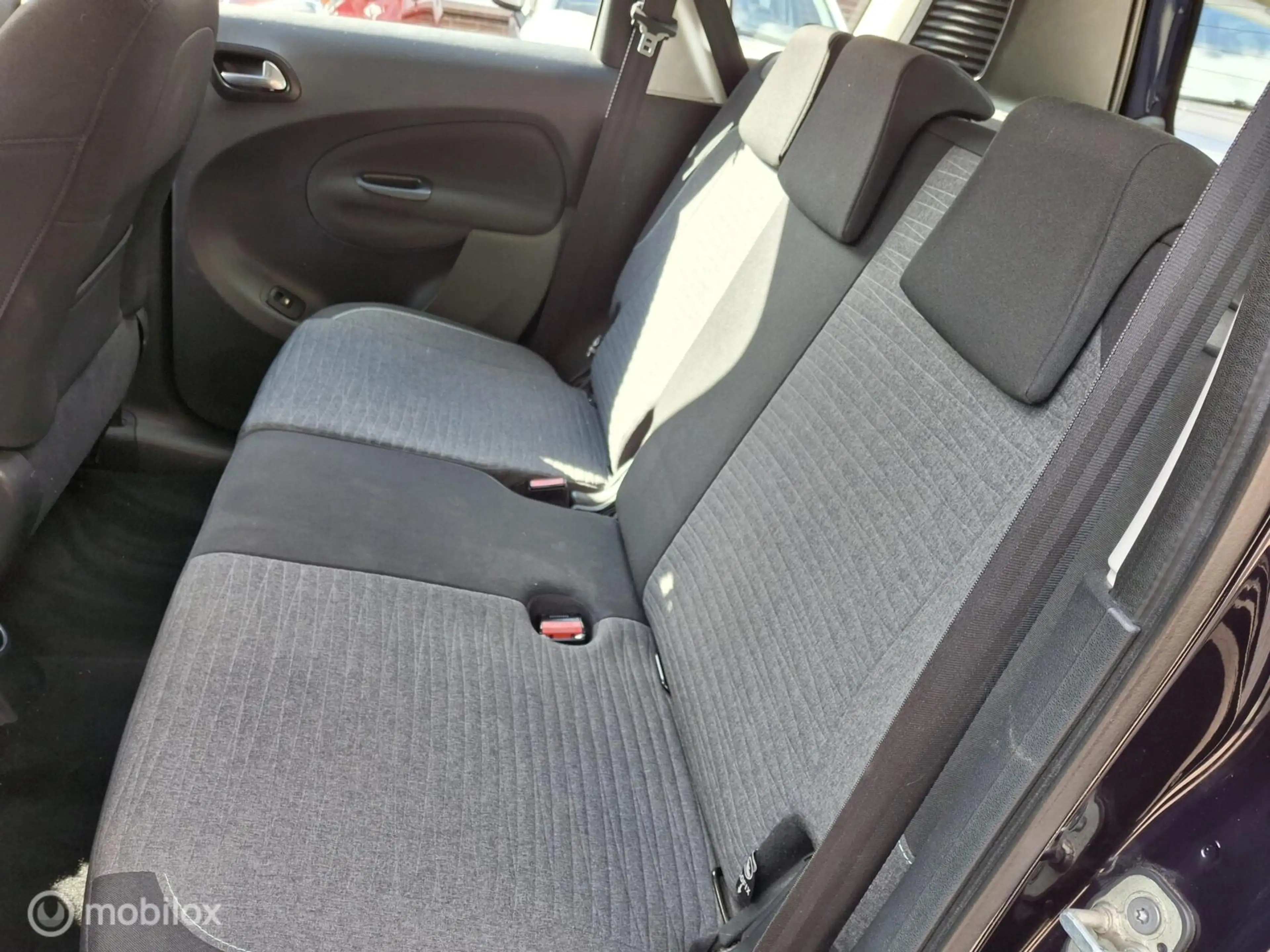 Citroen C3 Picasso 1.2 PureTech Feel Edition — photo 12