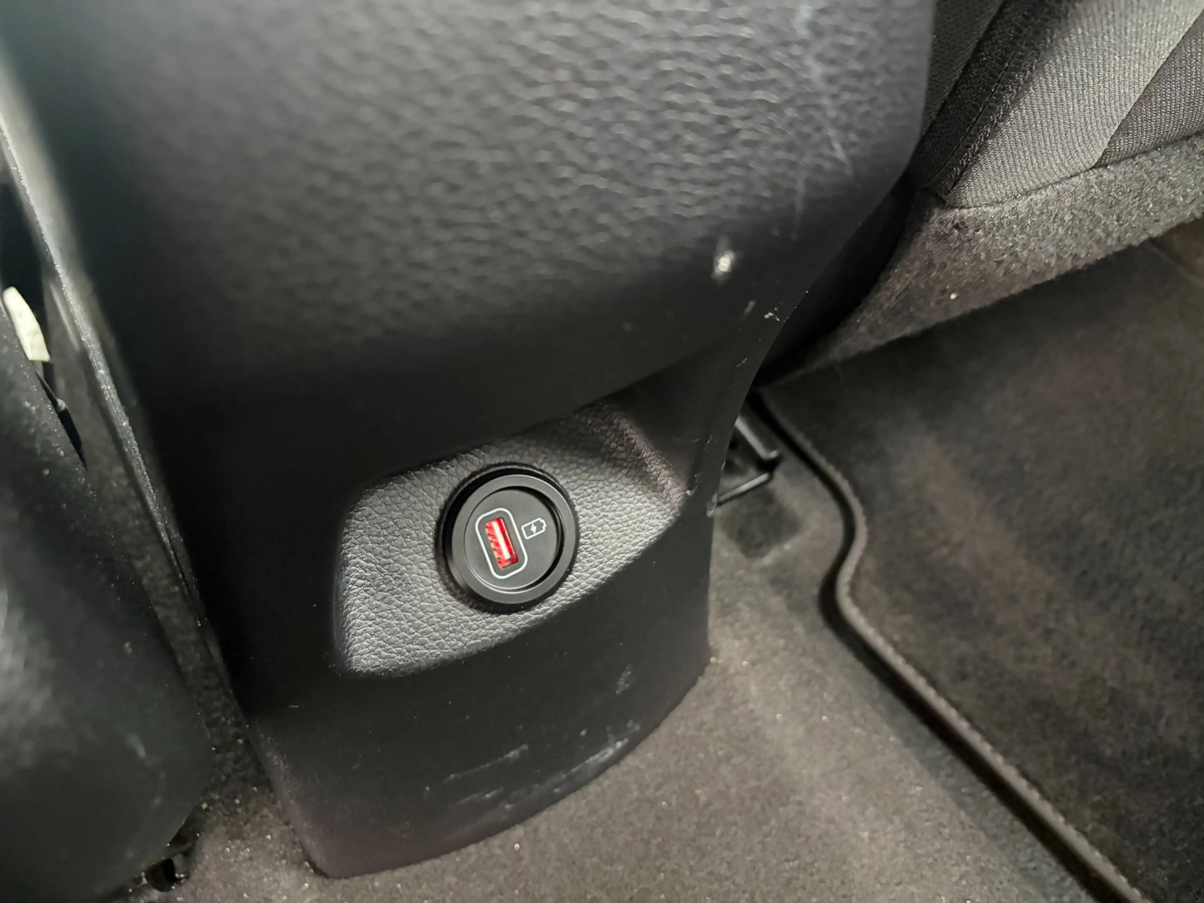 Kia Stonic 1.0 T-GDi MHEV DynamicPlusLine / Camera / Keyless — photo 16