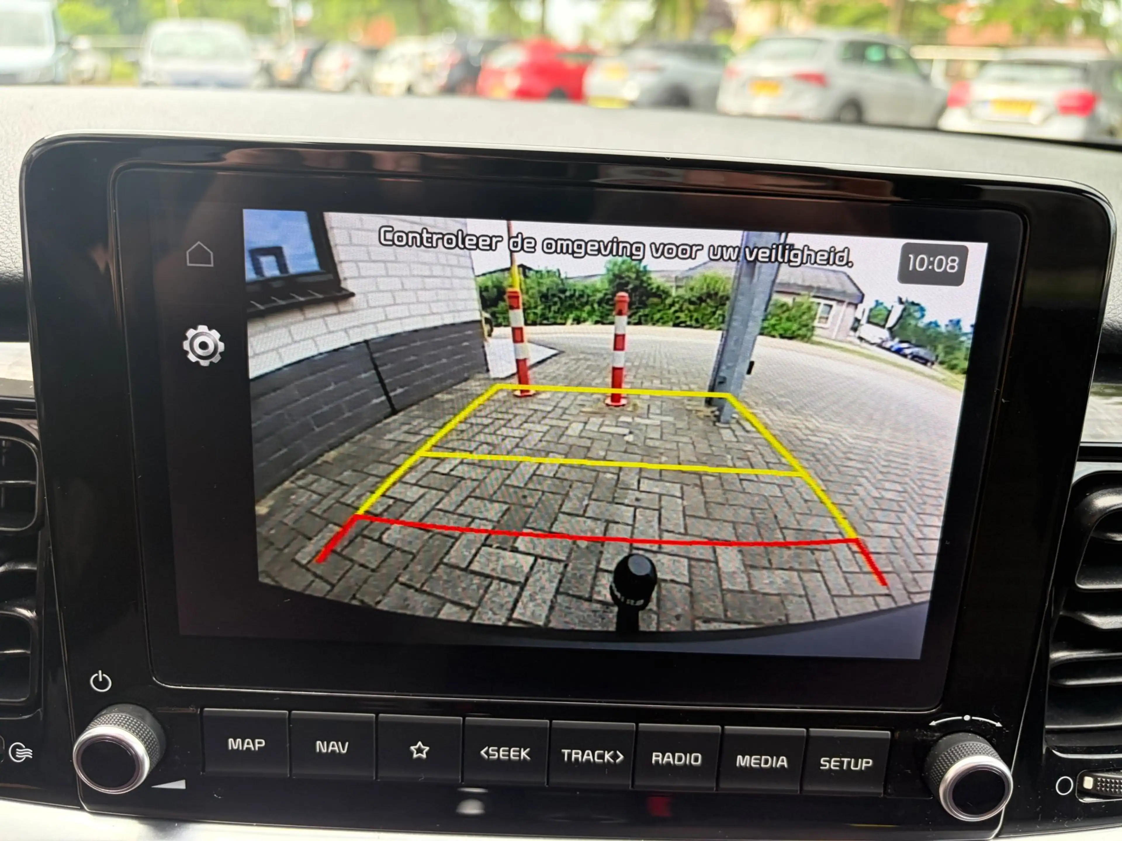 Kia Stonic 1.0 T-GDi MHEV DynamicPlusLine / Camera / Keyless — photo 25