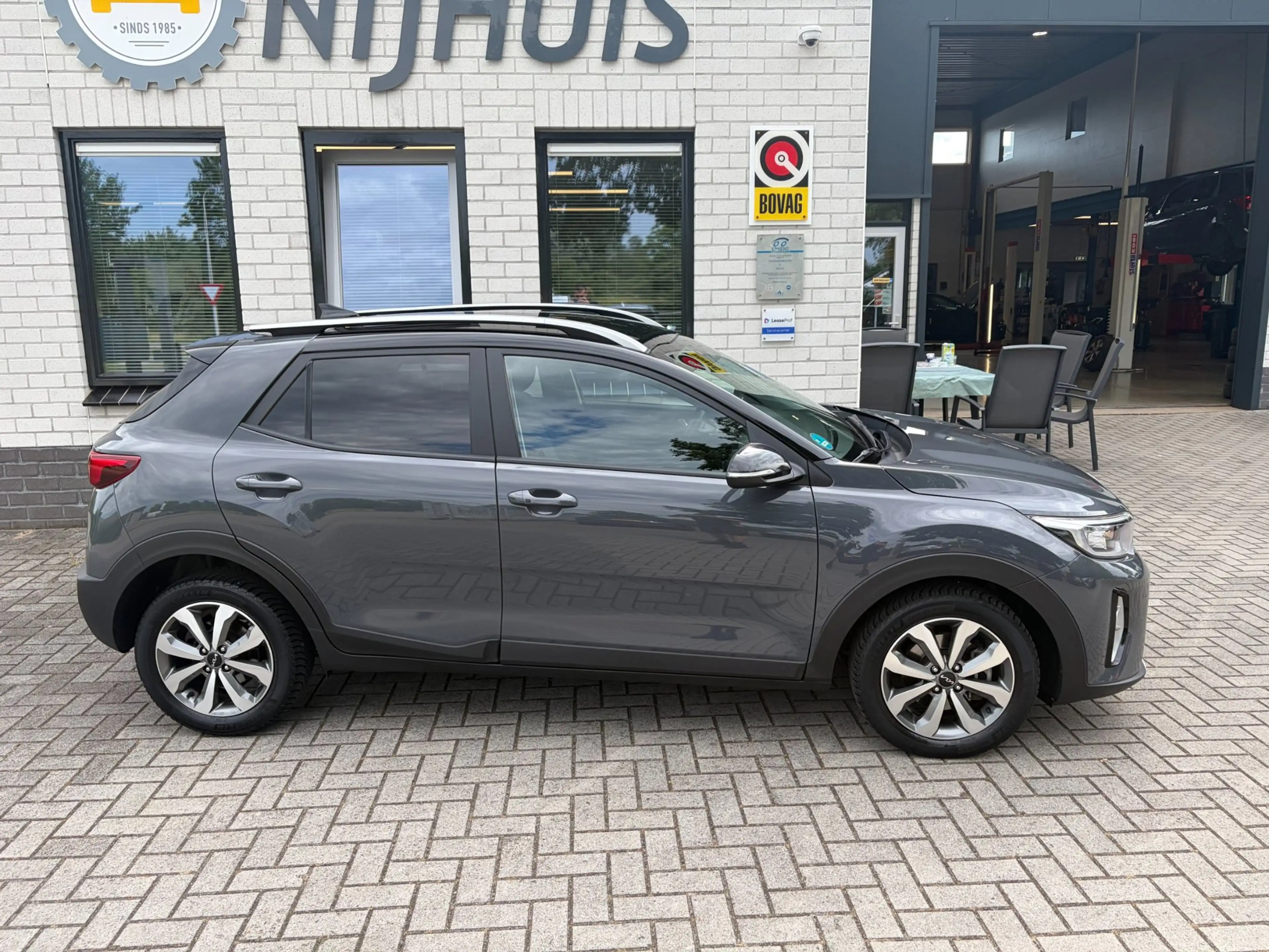 Kia Stonic 1.0 T-GDi MHEV DynamicPlusLine / Camera / Keyless — photo 2