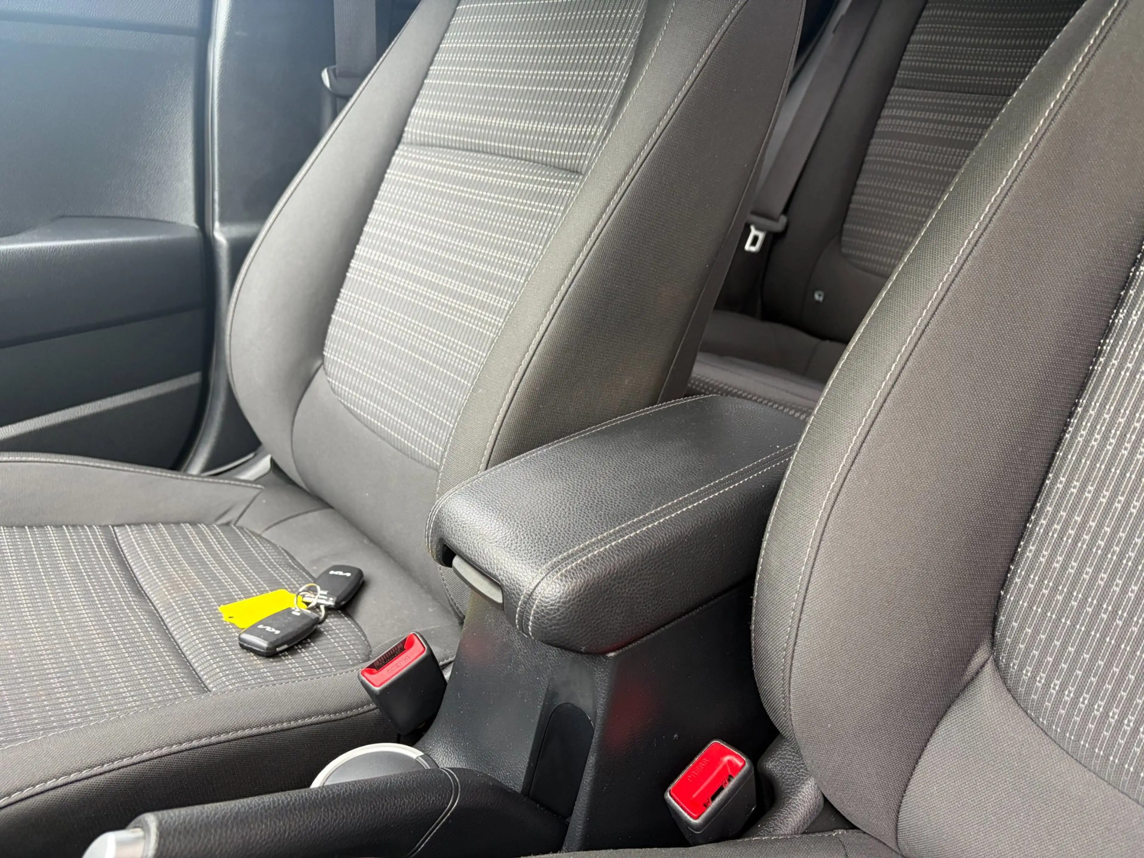Kia Stonic 1.0 T-GDi MHEV DynamicPlusLine / Camera / Keyless — photo 12
