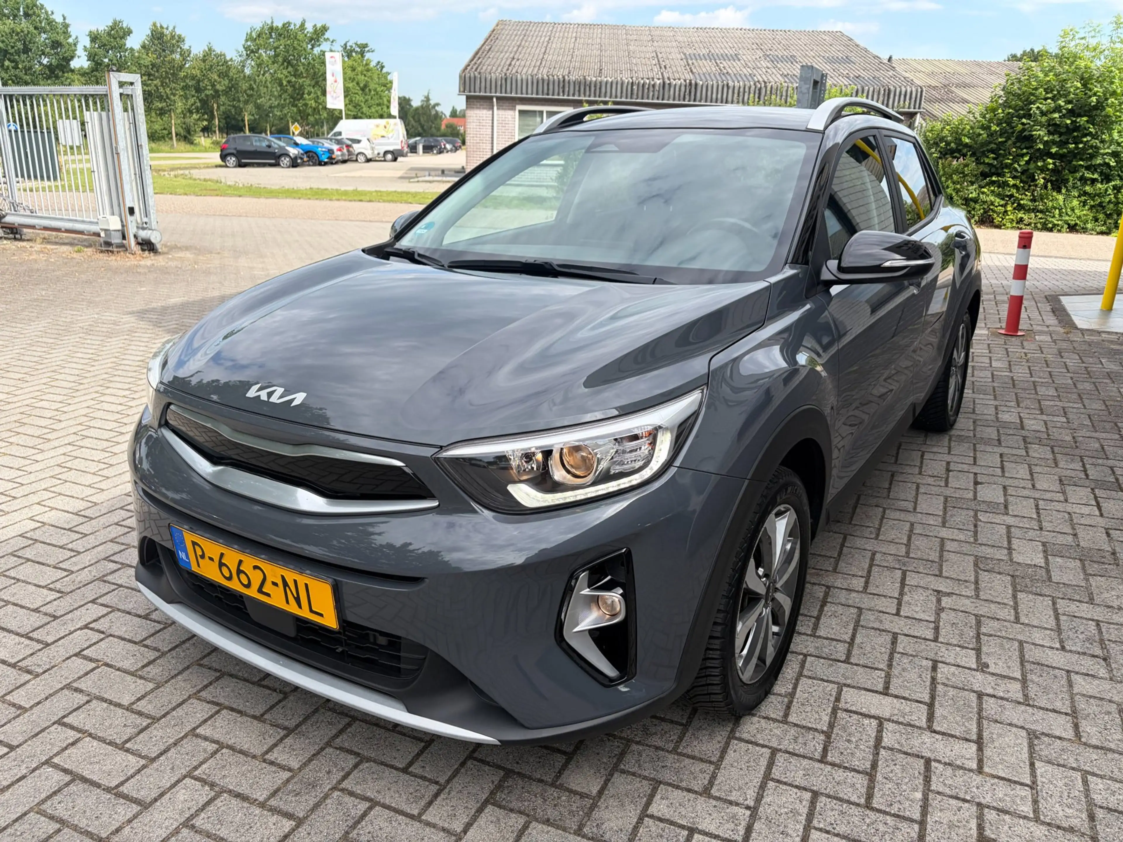 Kia Stonic 1.0 T-GDi MHEV DynamicPlusLine / Camera / Keyless — photo 4