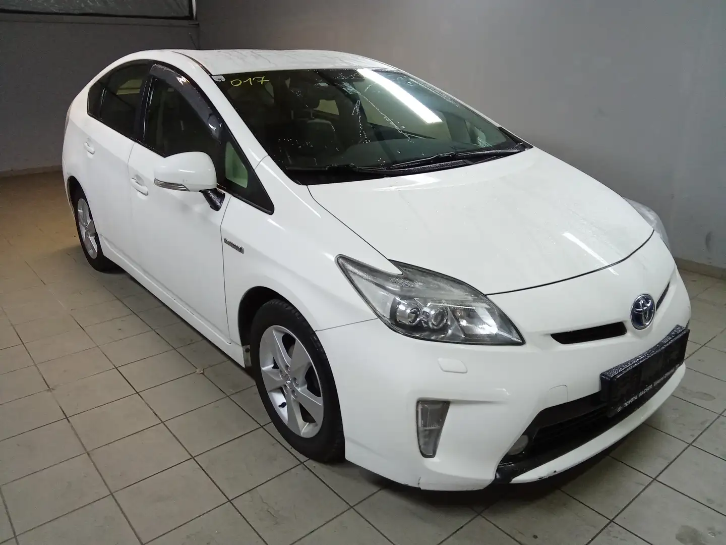Toyota Prius Prius (Hybrid) Weiß - 2