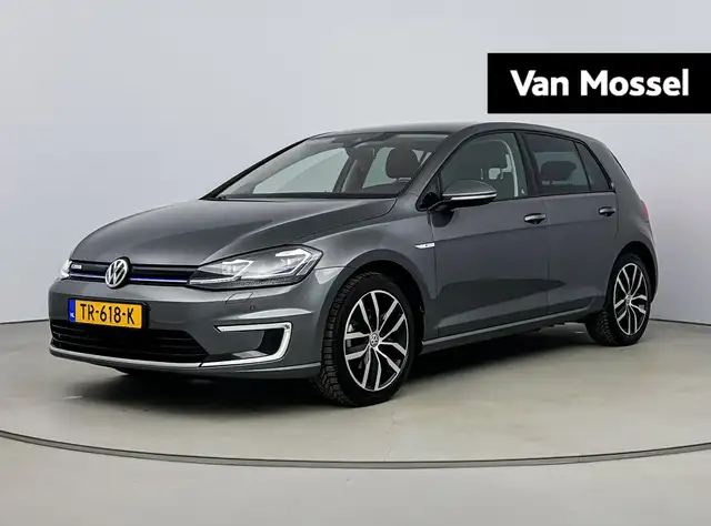 Volkswagen e-Golf e-Golf | Leder | Discover Pro scherm | Stoelverwar