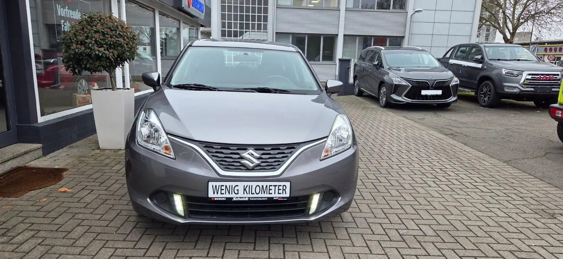 Suzuki Baleno 1.2 DUALJET Club Grau - 1