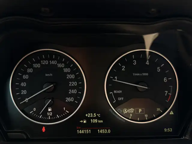 BMW 1 Series view 20
