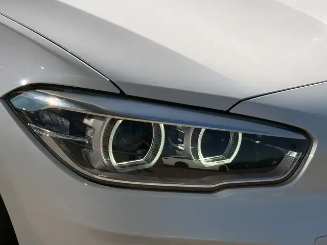 BMW 1 Series view 10