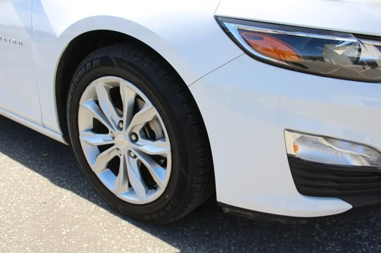 Chevrolet Malibu снимка Chevrolet Malibu