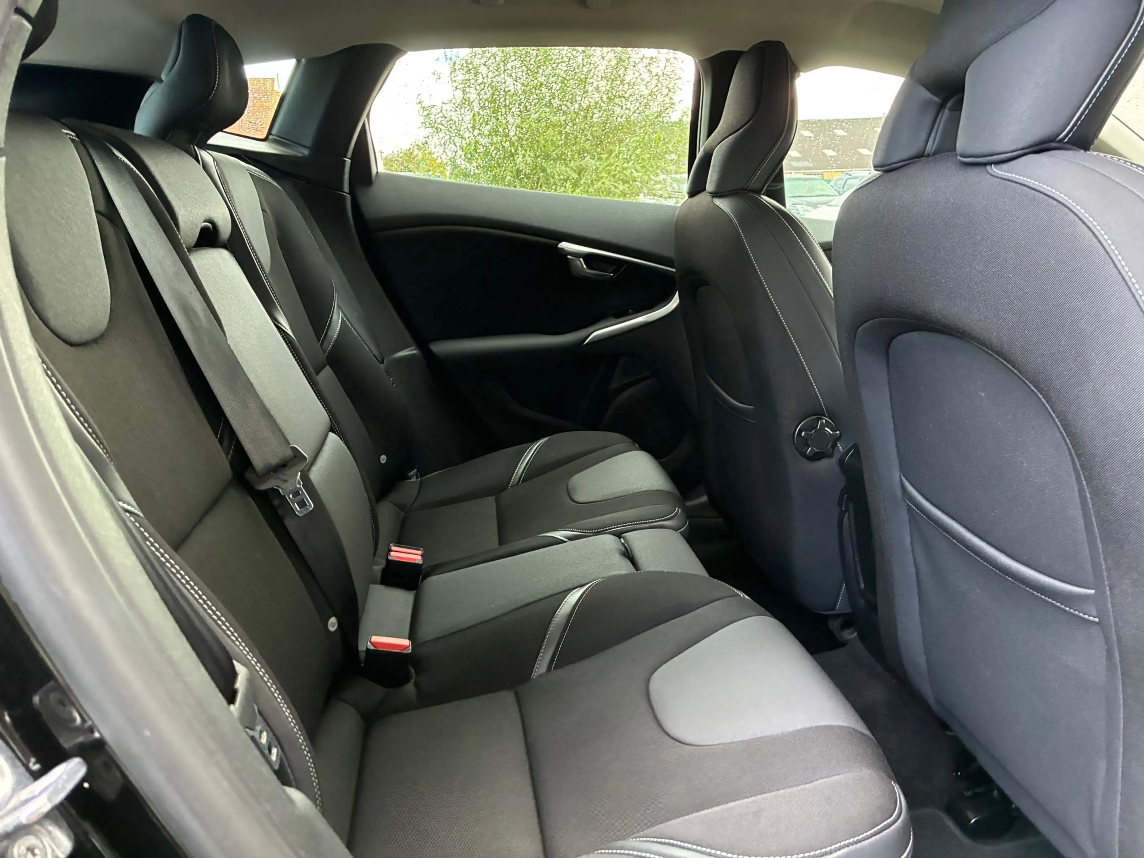 Volvo V40 2.0 T3 | Xenon + Clima + Navi nu €8.975,-!! — photo 9