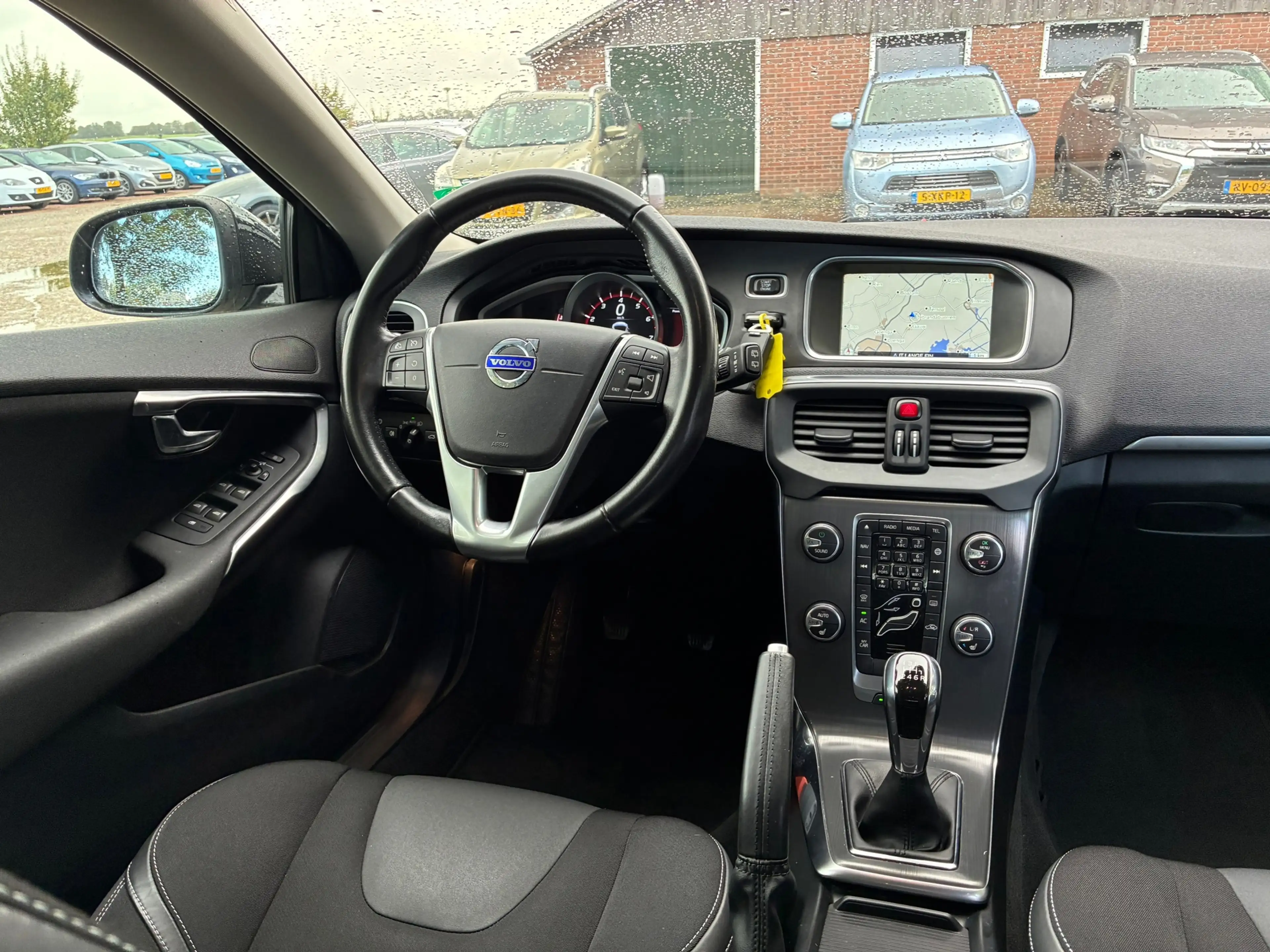 Volvo V40 2.0 T3 | Xenon + Clima + Navi nu €8.975,-!! — photo 3