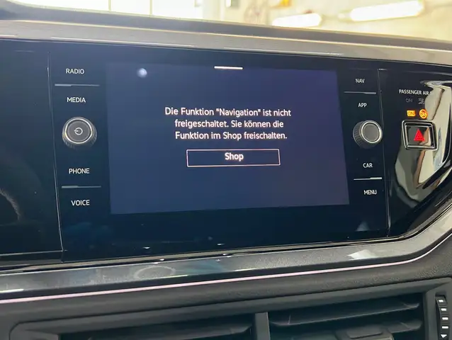 Volkswagen Polo view 9