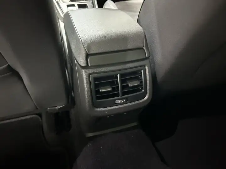 SEAT León 2018, foto 17