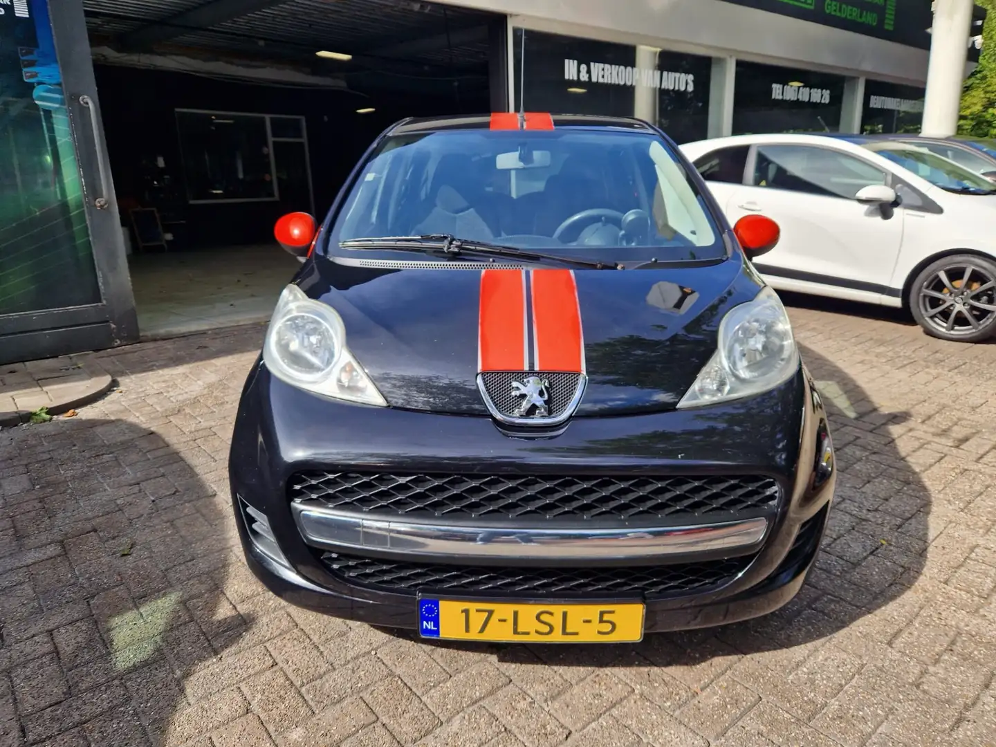 Peugeot 107 1.0-12V XS | 2E EIGENAAR | NW APK | 12 MND GARANTI Noir - 2