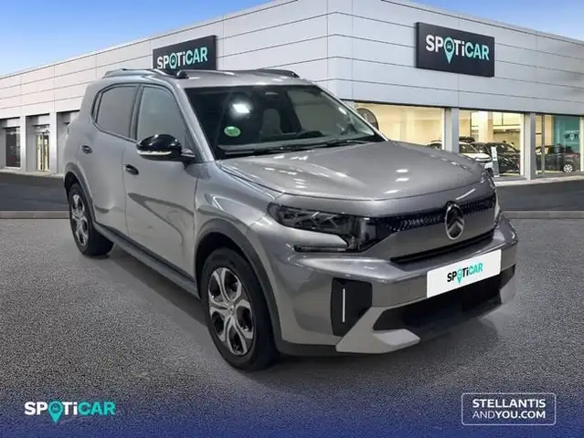 Citroen C3 Aircross view 3