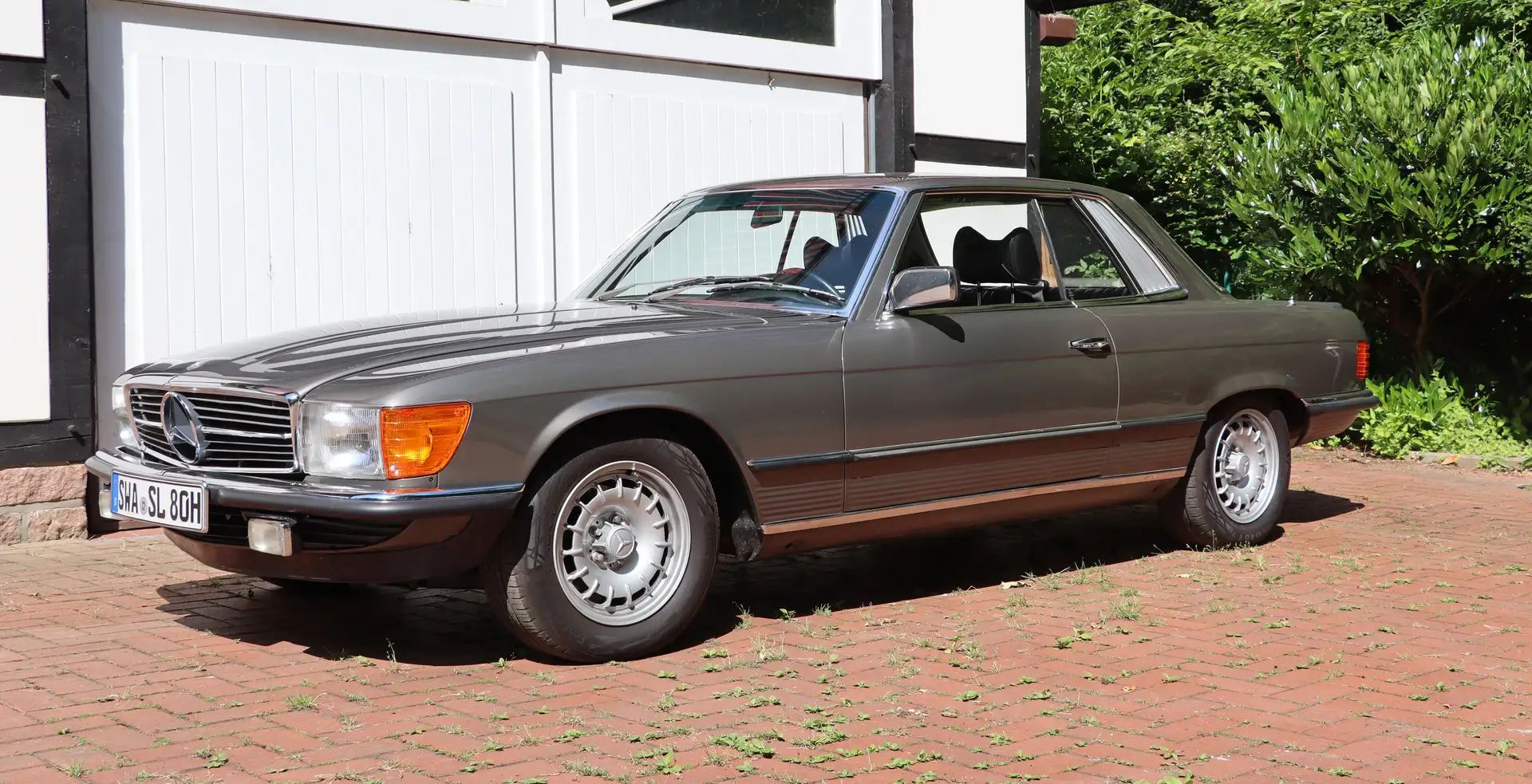 Mercedes-Benz SLC 500 Grau - 1