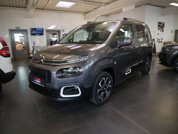 M BlueHDi 130 Shine NAVI HUD PANO
