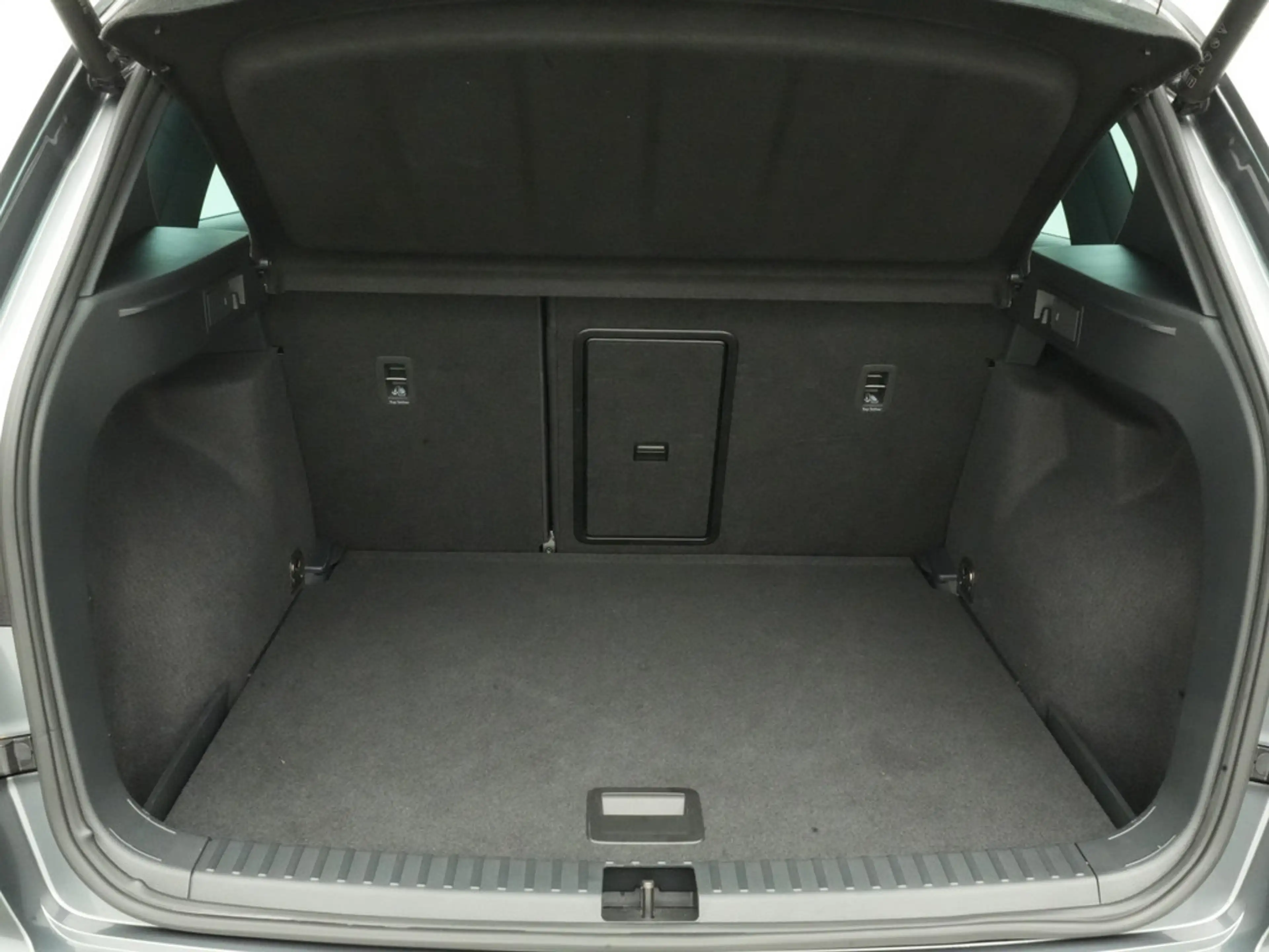 CUPRA Ateca DSG VIRT AHK ACC NAVI KAM SHZ LED PDC — photo 14