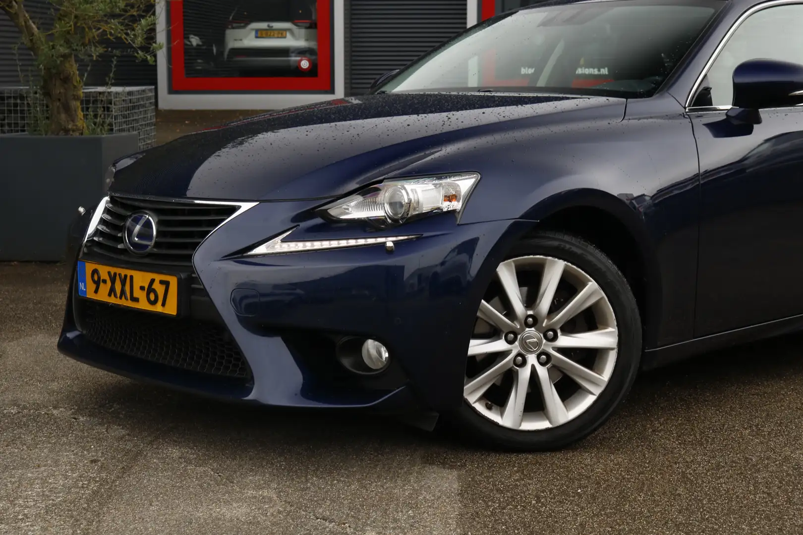 Lexus IS 300 300h Edition | Fabrieksnavigatie | Modrá - 2
