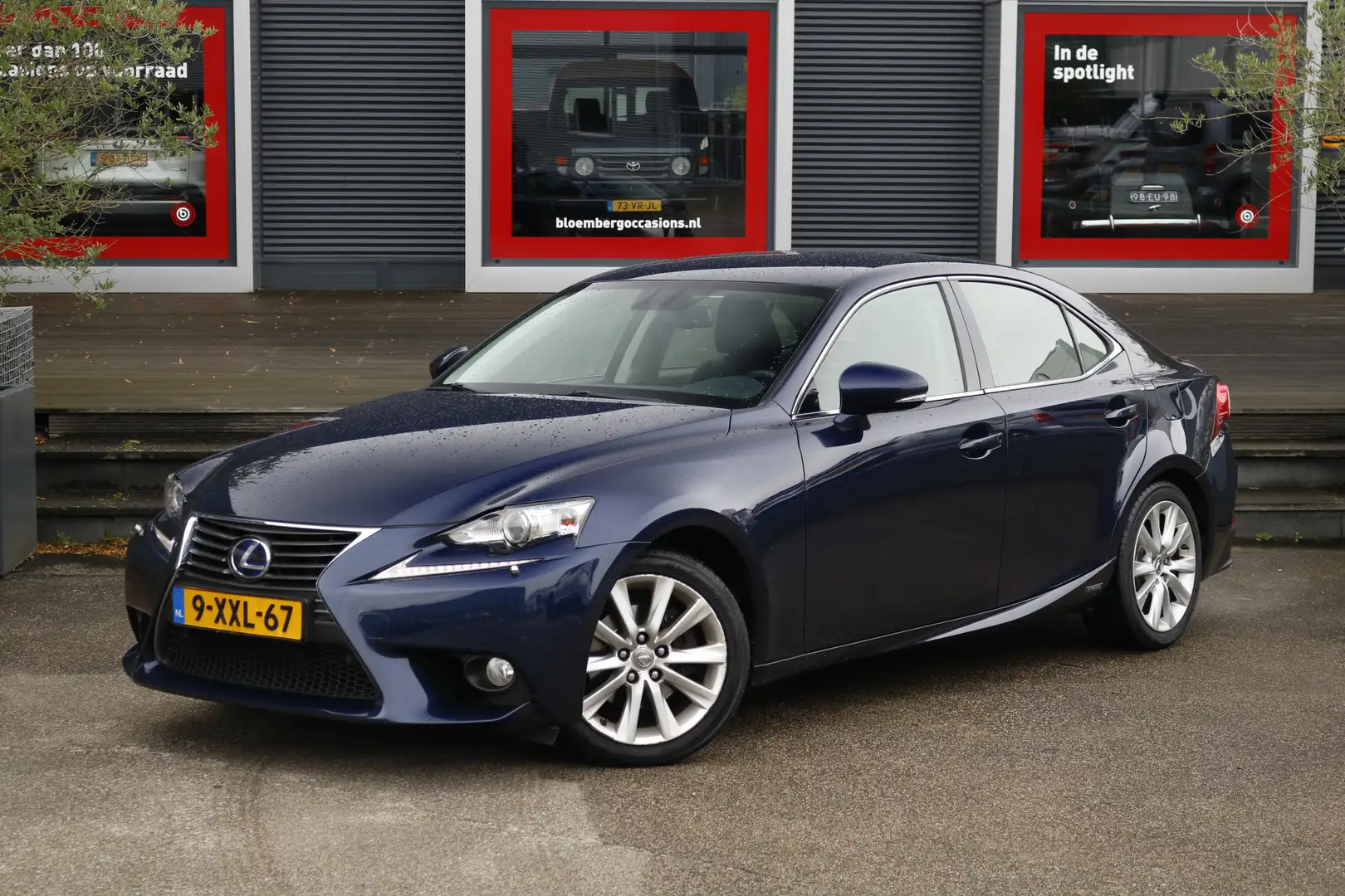 Lexus IS 300 300h Edition | Fabrieksnavigatie | Modrá - 1