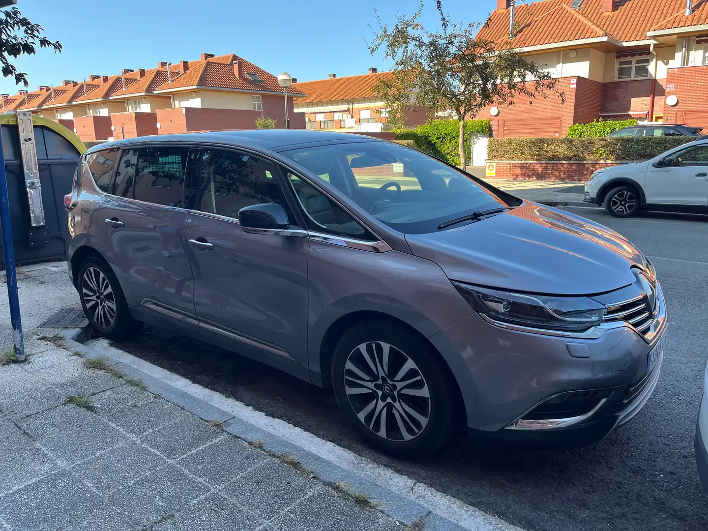Renault Espace 1.6dCi 160cv INITIALE PARIS Gris - 1