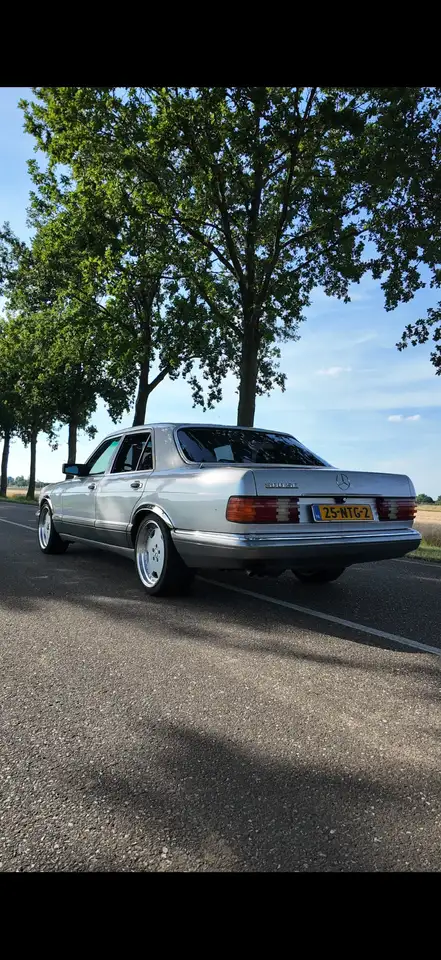 Mercedes-Benz 380 SE, foto 2