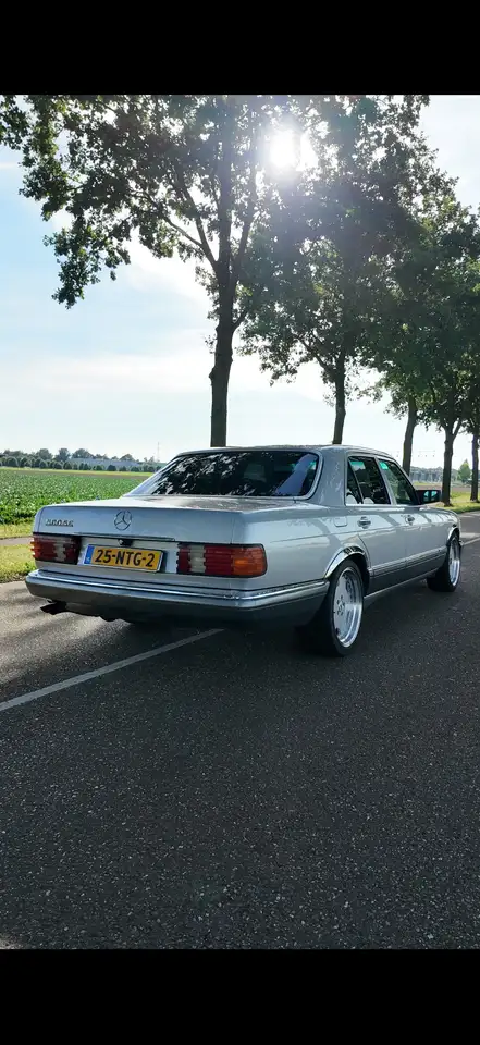 Mercedes-Benz 380 SE, foto 1