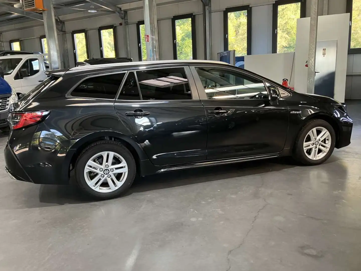 Suzuki Swace 1.8 GL Hybrid Auto Zwart - 2