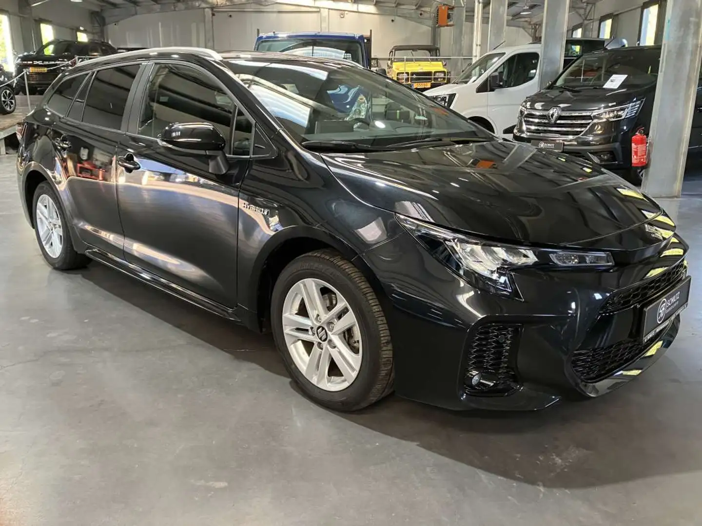 Suzuki Swace 1.8 GL Hybrid Auto Zwart - 1