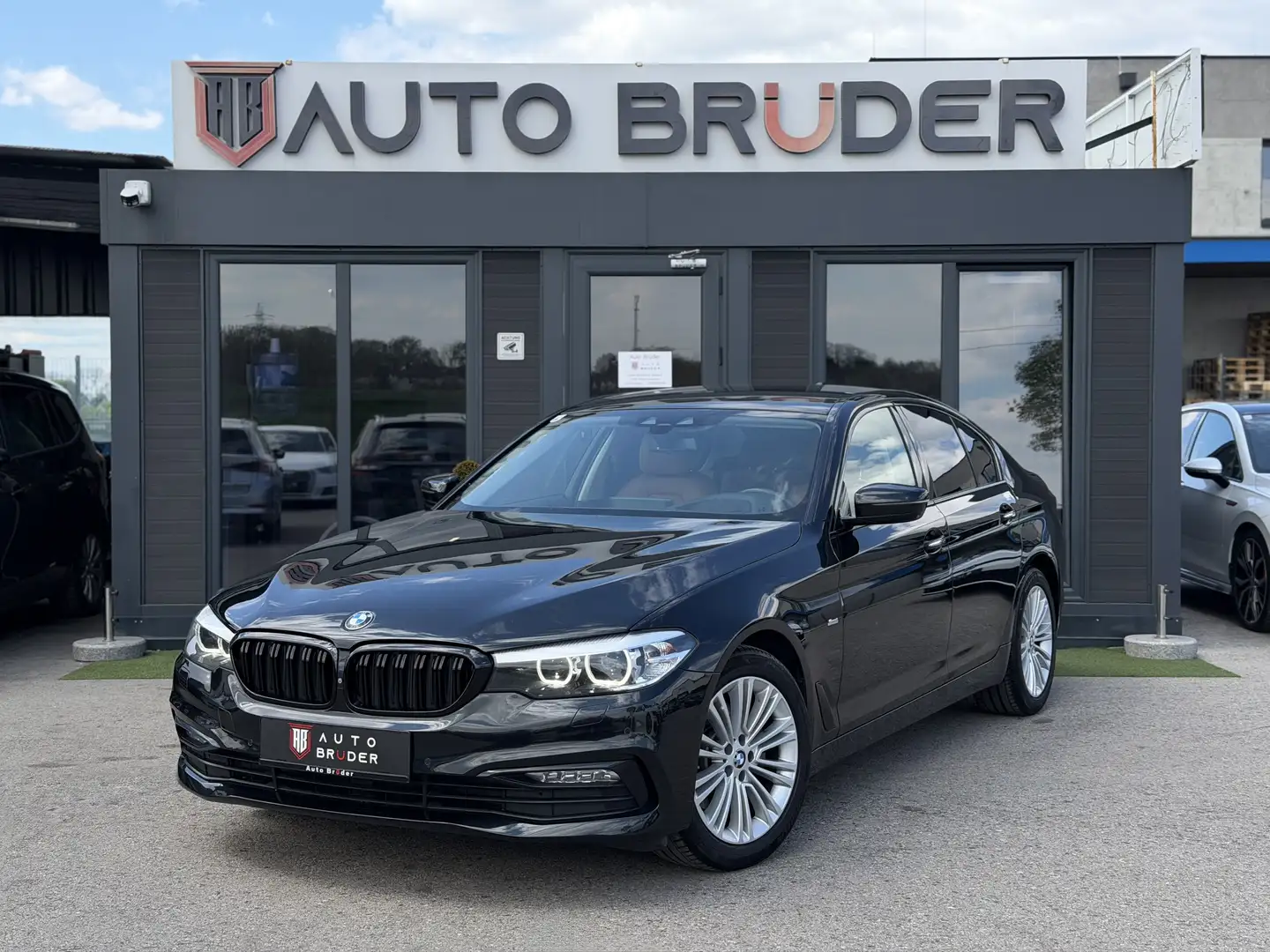 BMW 520 520d xDrive Aut. Sport Line 360°*HUD*Ambiente* Schwarz - 1