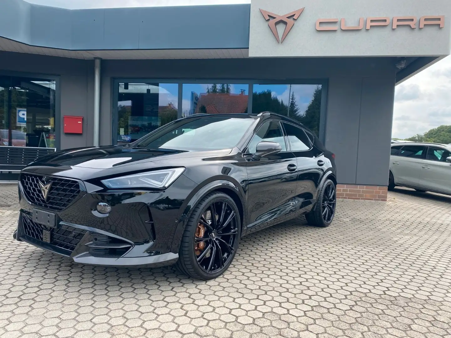 CUPRA Formentor VZ5 2.5TSi Matrix*ABT*BAT*DSG*Akrapo.* Noir - 2