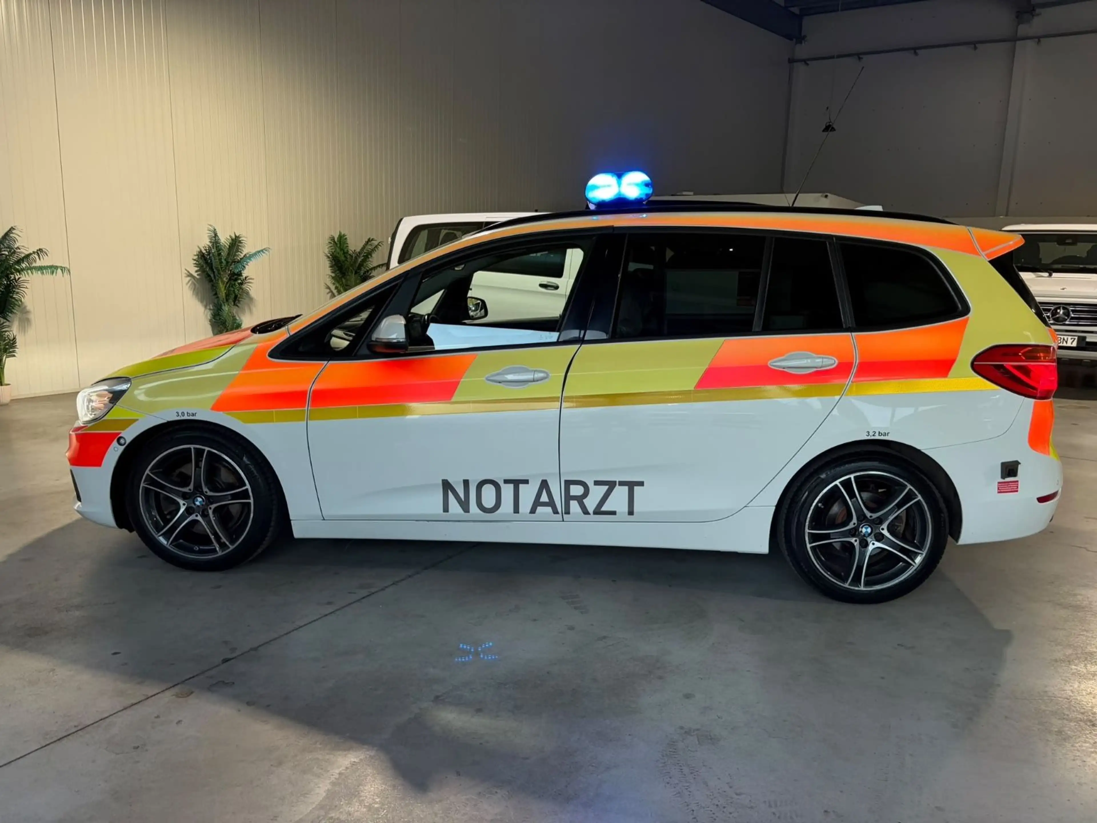 BMW 220 Gran Tourer 220 d xDrive/4x4 ALLRAD*NEF NOTARZT — photo 6