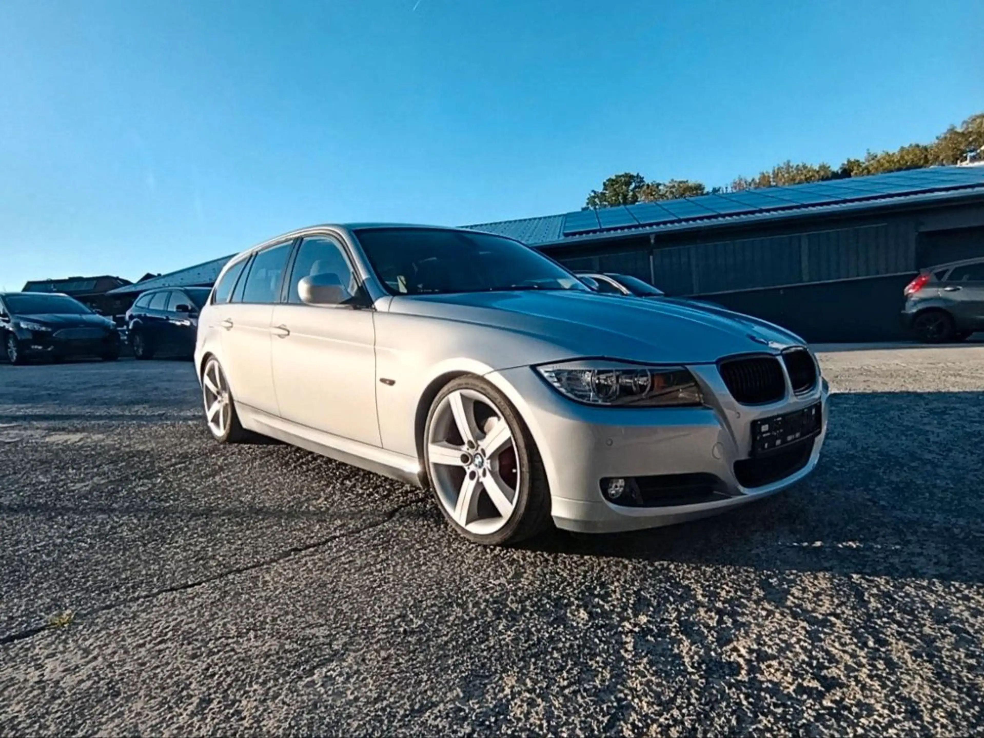 BMW 318 i 3 Touring E 91 Facelift - Sammlerzustand — photo 2