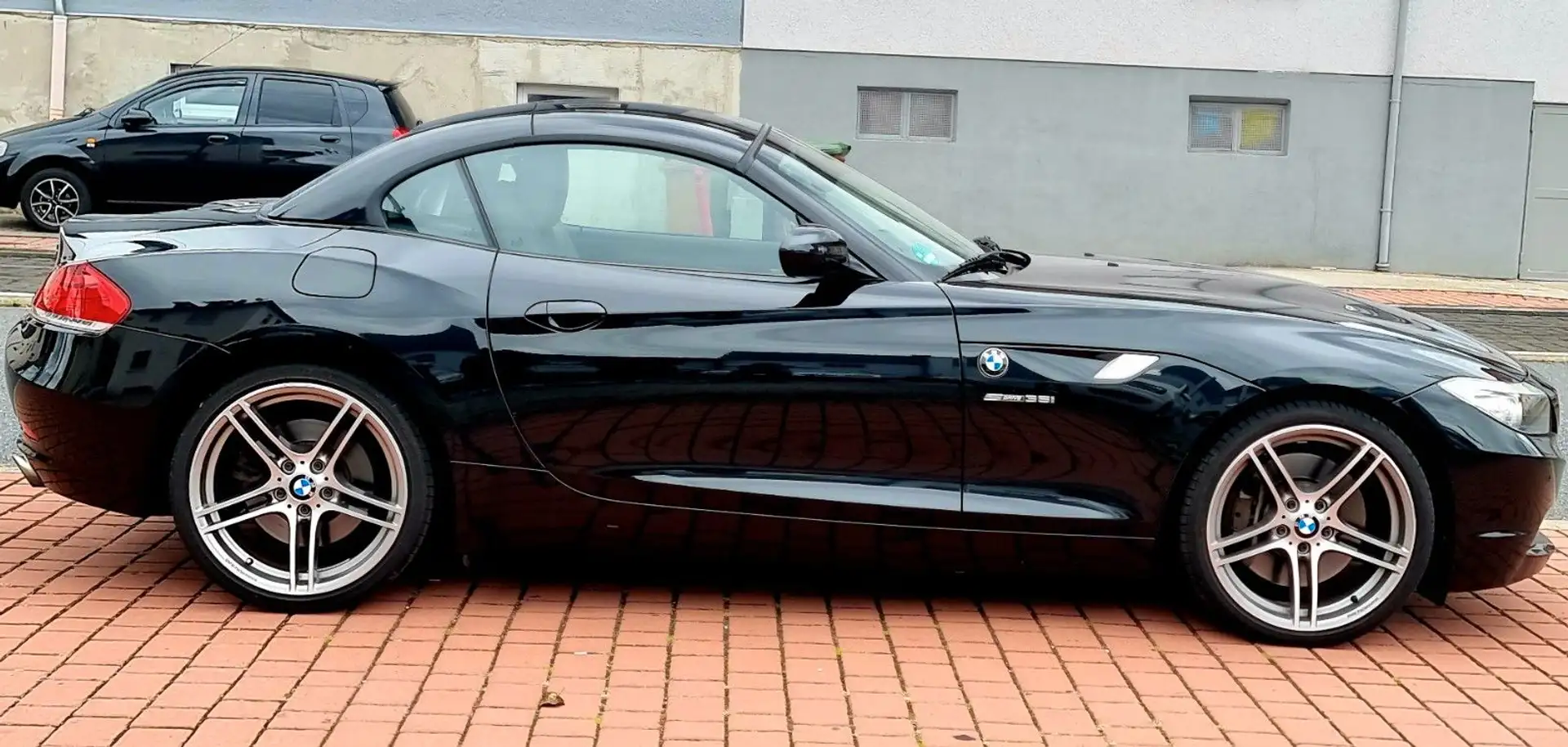 BMW Z4 Roadster 35i 1Hd+AH Leder Xen Lenkradheizung Noir - 2