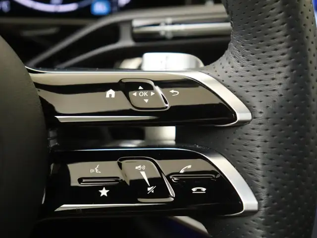 Mercedes-Benz E-Class view 14