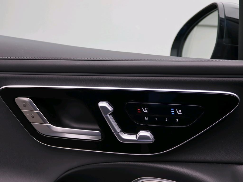 Mercedes-Benz E 300 Estate e Sport Edition / Premium/ Night/ 20 inch/ — photo 3