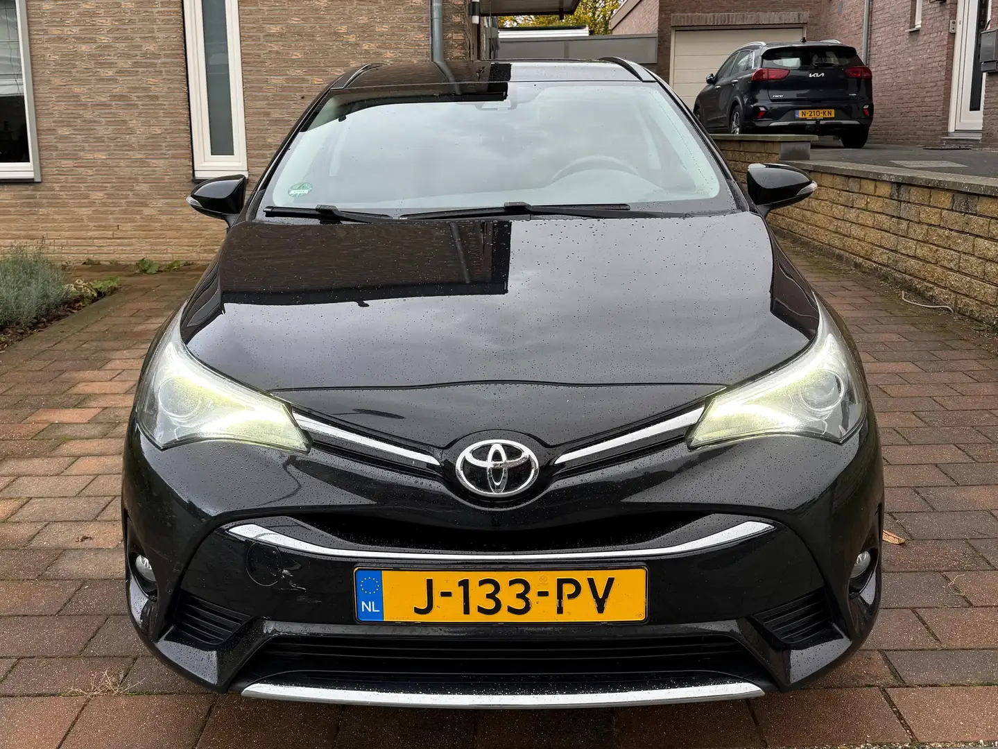 Toyota Avensis Avensis 1.8 VVT-i Zwart - 1