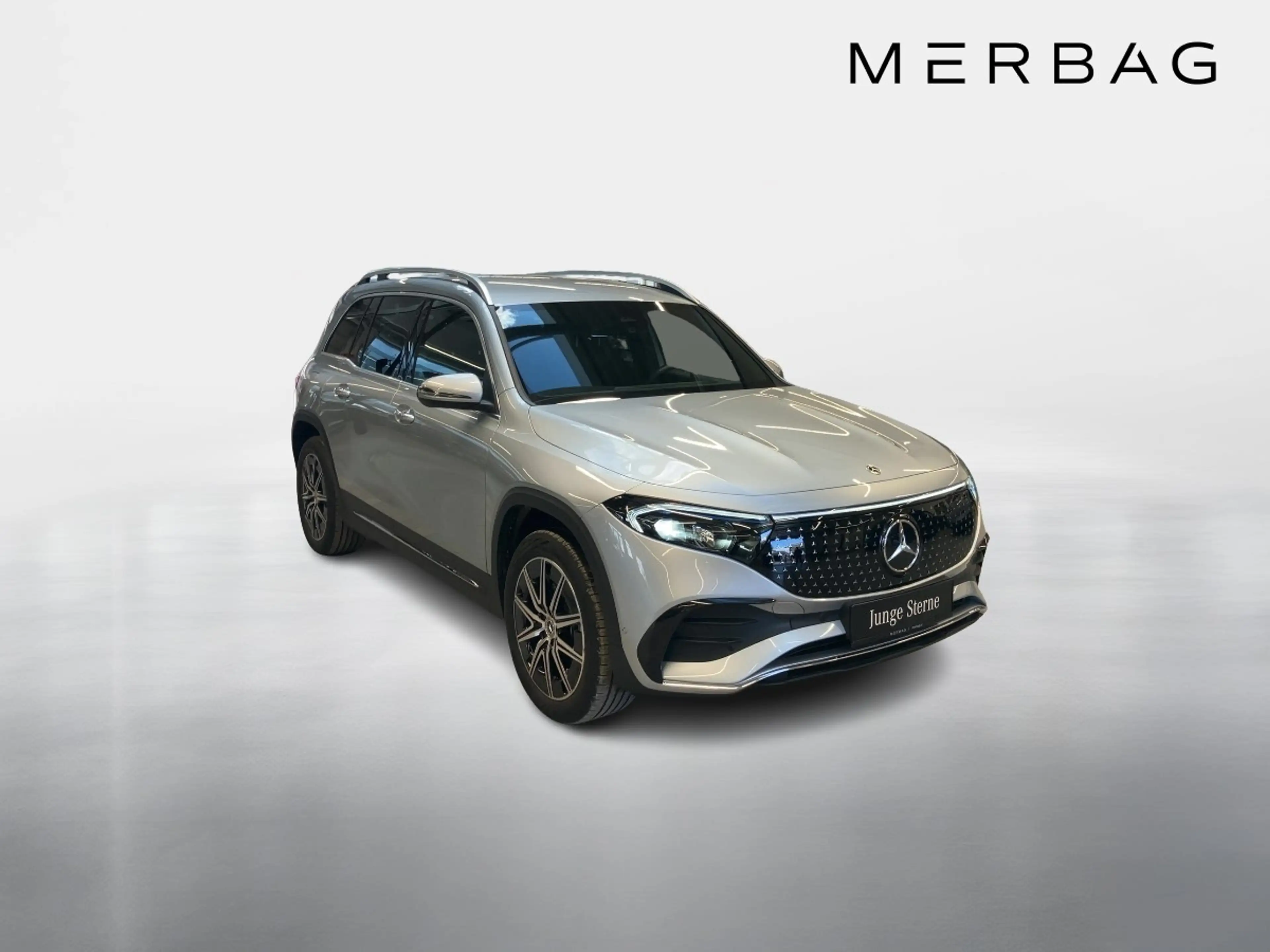 Mercedes-Benz EQB 300 4MATIC Österreich-Edition — photo 4