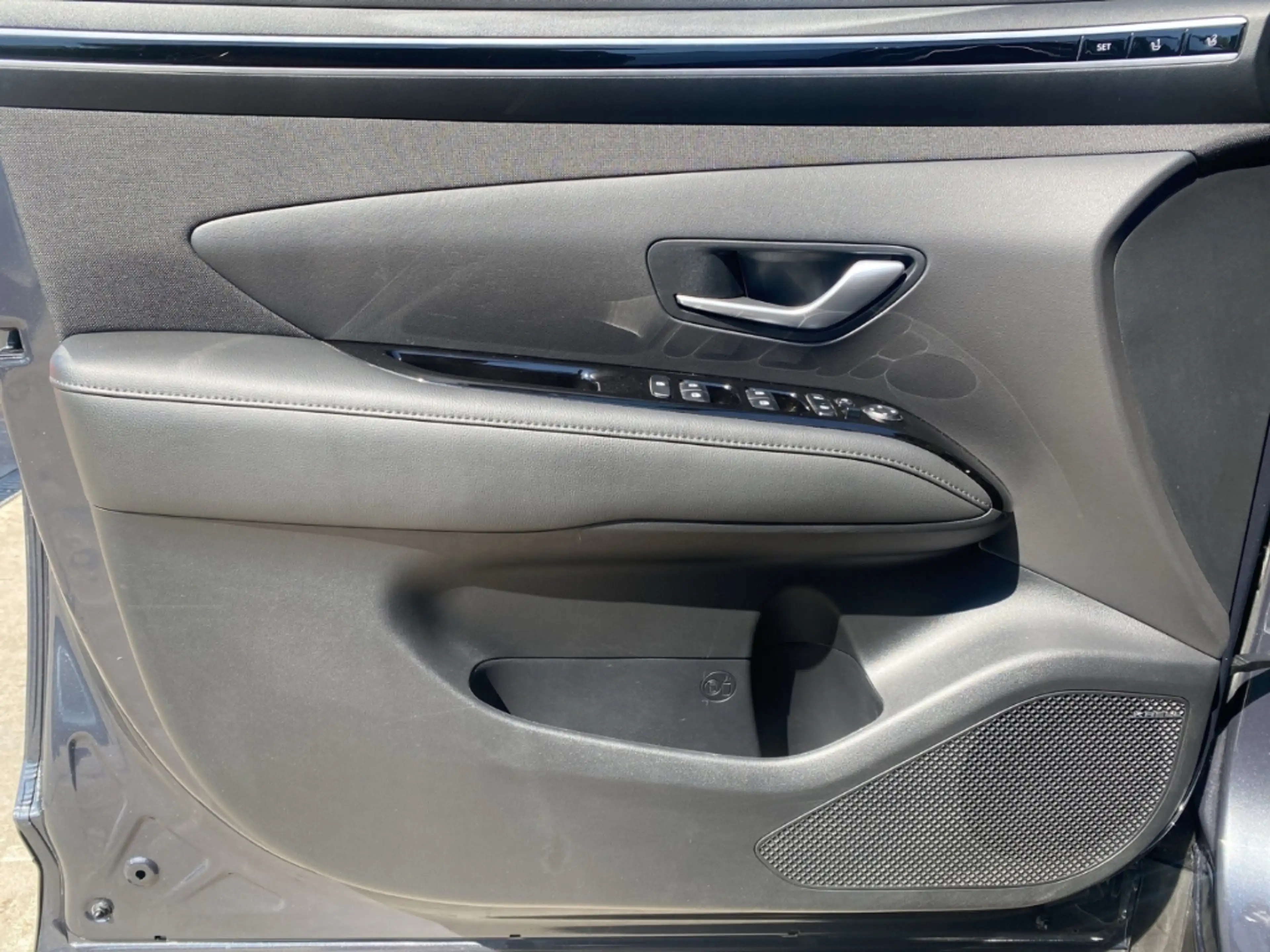 Hyundai TUCSON PHEV Prime 4WD AT-6 AHK Leder Navi Rü.CAM PDC SHZ — photo 13