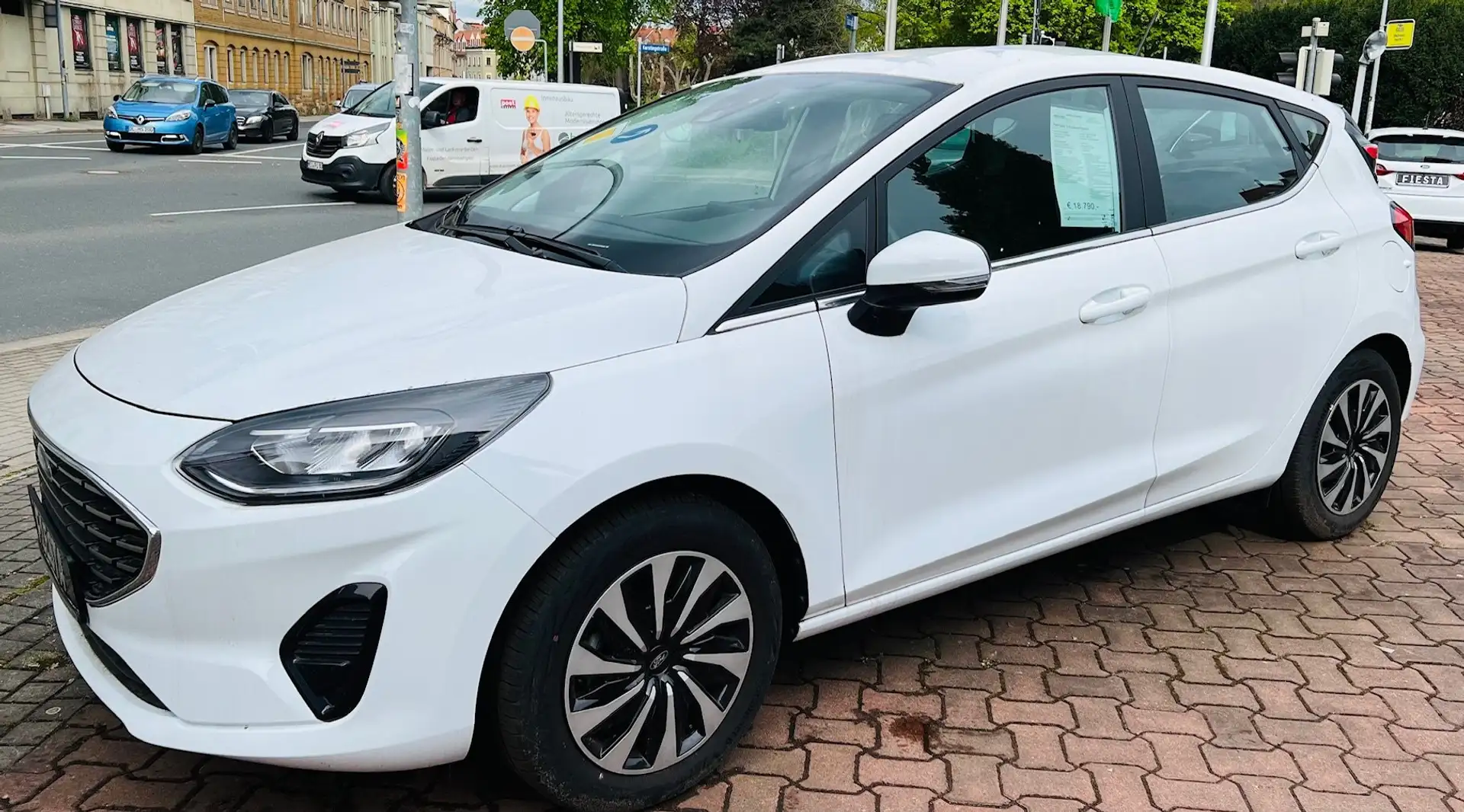 Ford Fiesta 1.0 EcoBoost Titanium Weiß - 1