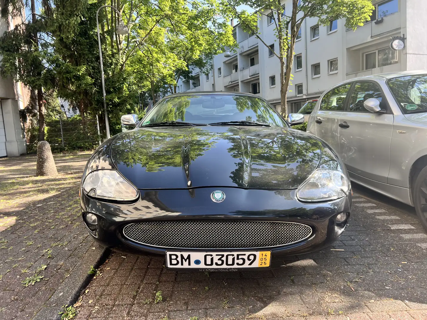 Jaguar XK8 Cabriolet/Leder/Klima/El.Dach/El Sitze/Klimaanlage Zwart - 1