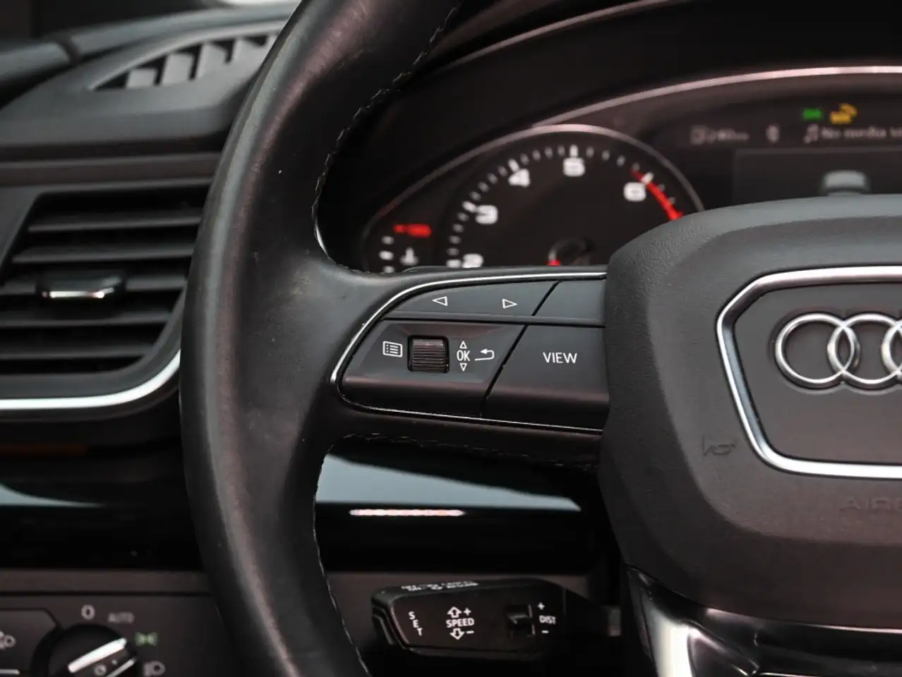 Audi Q5 photo Audi Q5