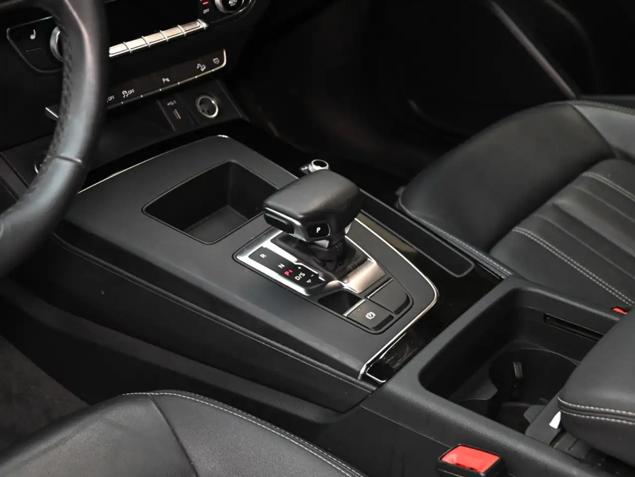 Audi Q5 photo Audi Q5