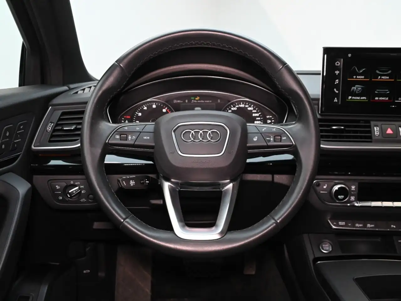 Audi Q5 photo Audi Q5