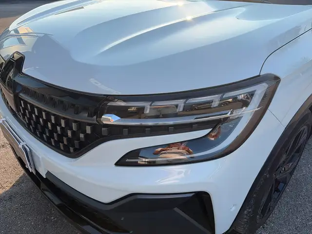 Renault Austral view 17