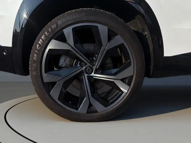 Renault Austral view 22