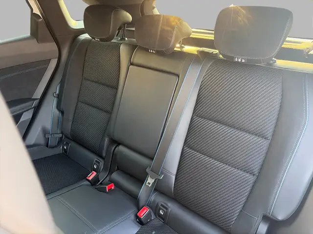 Renault Austral view 15