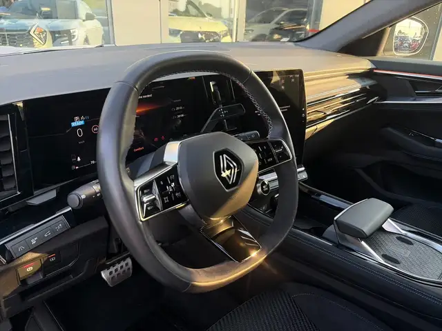 Renault Austral view 18