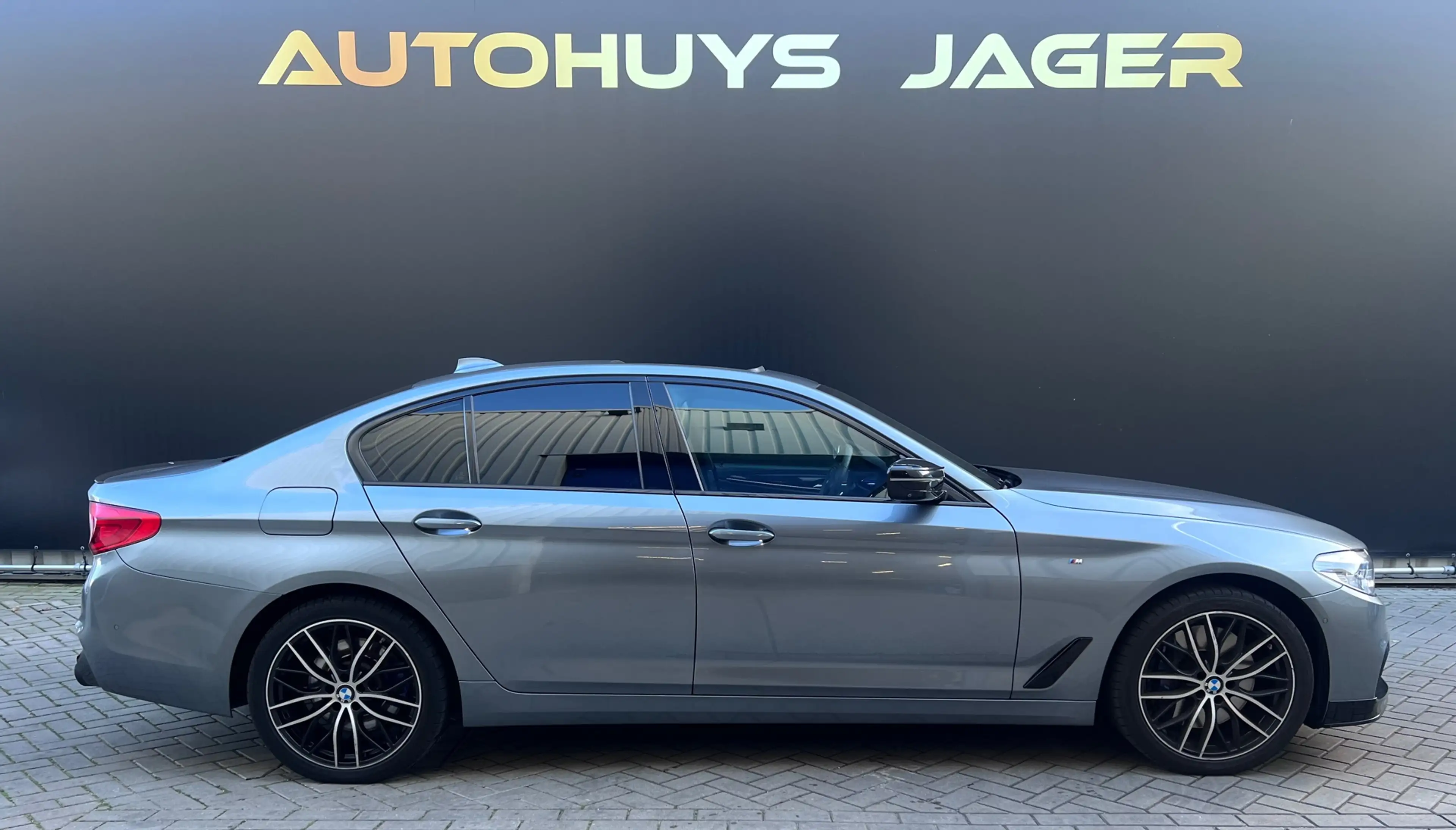 BMW 540 5-serie 540i xDrive High Executive -M Sport Pano V — photo 6